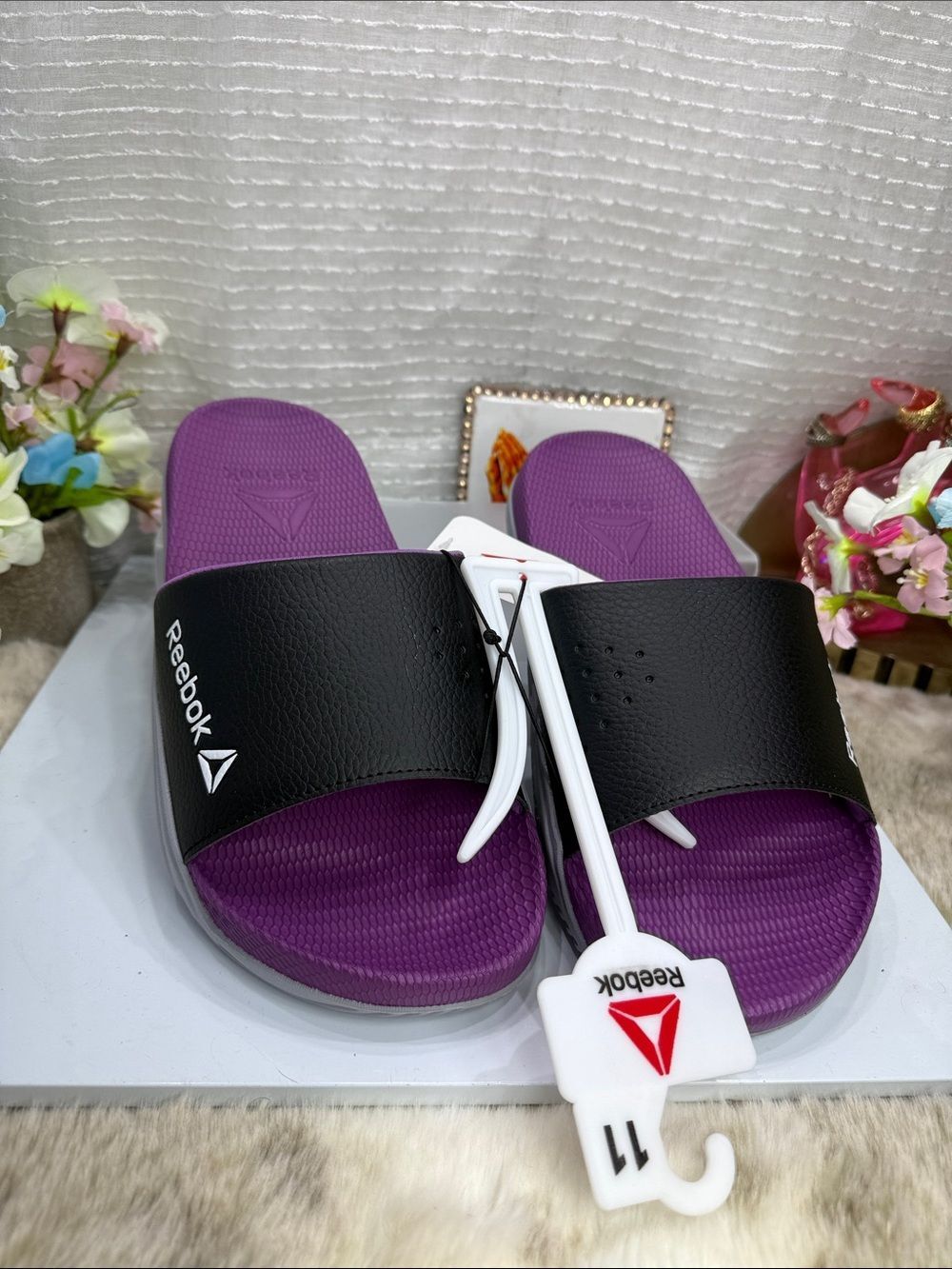 (E)Reebok high-performance sandals, black with purple insole, men's size 11 - Picture 2 of 8